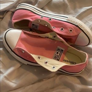 Girls pink converse
